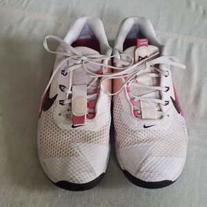 Nike Running Shoe Women's Metcon Seven Womens 9 Pink White Training